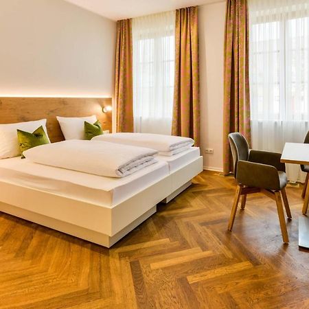 Bett'N Glueck - Uebernachtung & Fruehstueck Bed & Breakfast Zusmarshausen Bagian luar foto